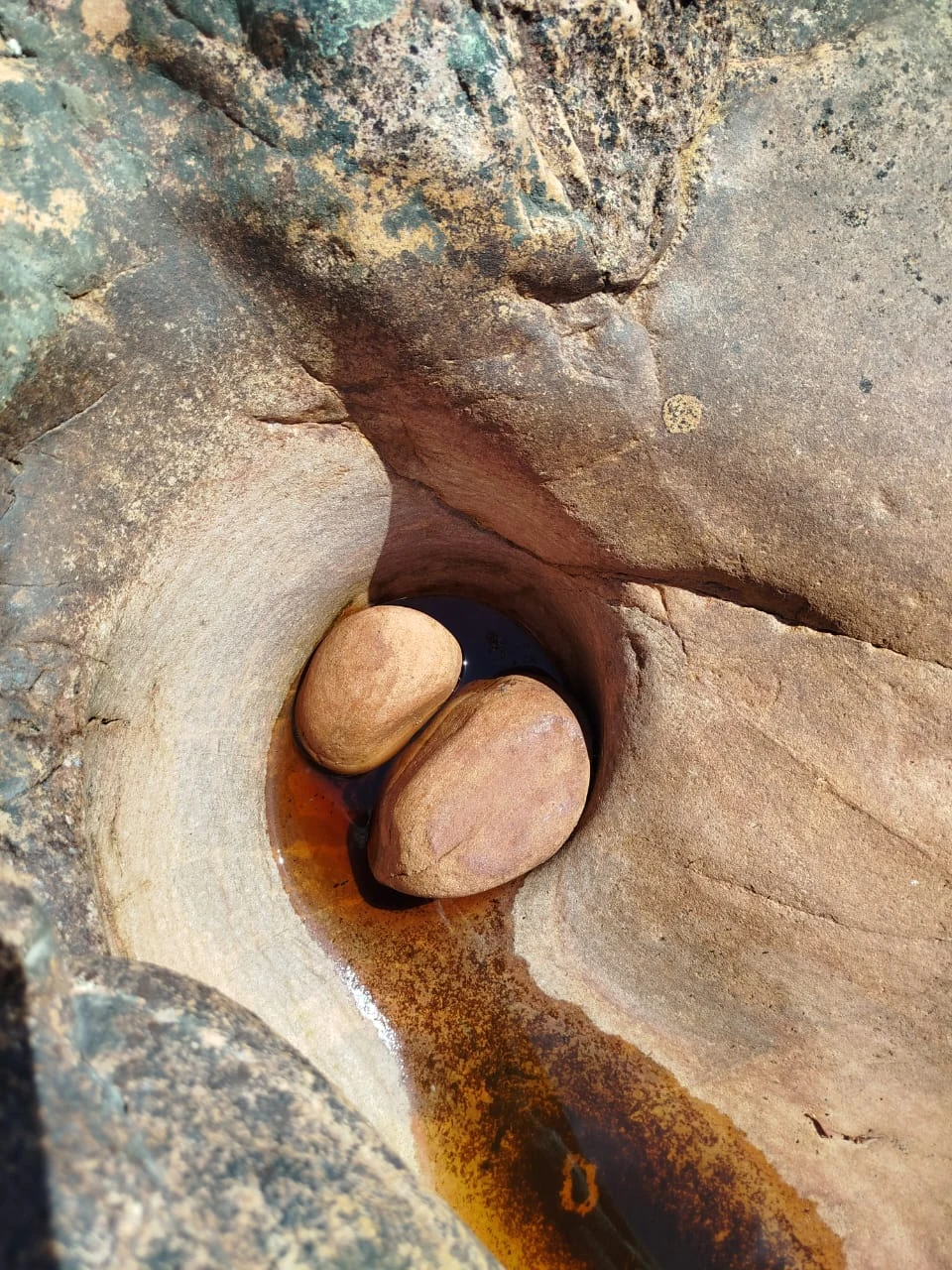 Piedras y caminos — registro de campo 20.