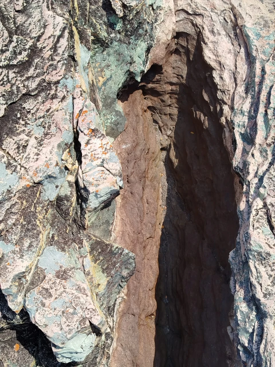 Piedras y caminos — registro de campo 24.
